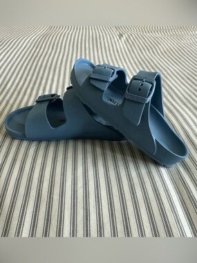 Birkenstock Arizona EVA Two-Strap Sandals in Slate Blue Size 29/11
